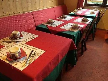 **  Hotel Le Tetras نوتر دام دو بيلكومبيه فرنسا